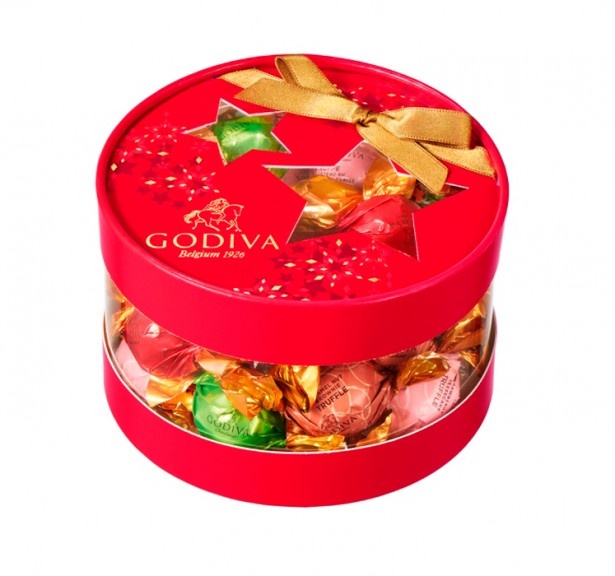 ｢ラッピングチョコレート クリスマス アソートメント｣(20粒入3132円)。季節限定のトリュフ ストロベリーチーズケーキ・キャラメルナッツブラウニーなど5種類のチョコを限定パッケージで