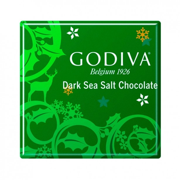 クリスマス限定のスクエア型チョコ｢カレ ダークシーソルト｣。塩味が絶妙なバランスの、深みのあるチョコレート