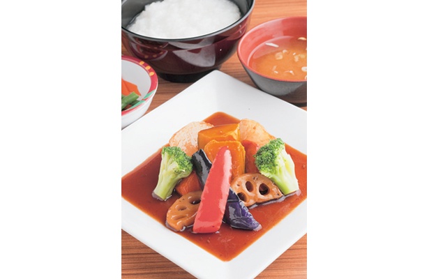 これが580円!?　野菜たっぷりの日替わり定食