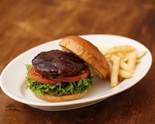 大人のためのハンバーガー店｢モス クラシック｣オープン