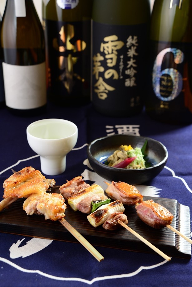 地酒と自慢の比内地鶏の焼き物の相性はバツグン(本家あべや 六本木店)