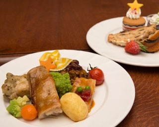 豪華メニュー満載！ディズニーシーのクリスマスブッフェ