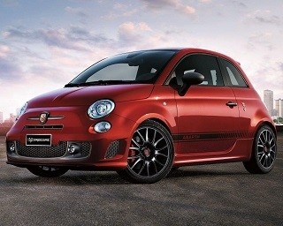 サソリの毒を味わって！アバルトの記念モデル登場