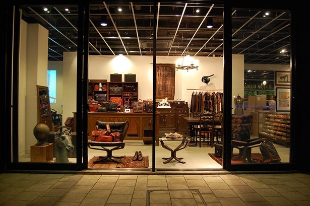 「TheWarmthcrafts-Manufacturer」は大阪・中之島に旗艦店舗を構える