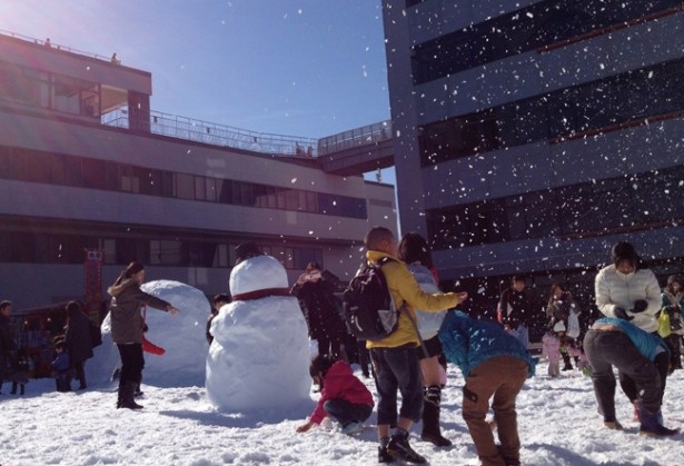 12月5日(土)・6日(日) の関空に雪の広場が登場