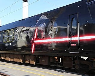 南海特急ラピートが「スター・ウォーズ」特別仕様に！