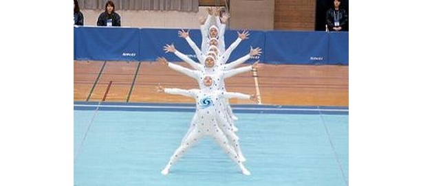 昨年のCMでは、炭酸の泡を表現した大技“先手（せんて）必勝伝”が話題を集めた