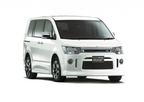 クリーンディーゼルエンジン搭載グレードである「ROADEST D-Power package」(373万1400円)