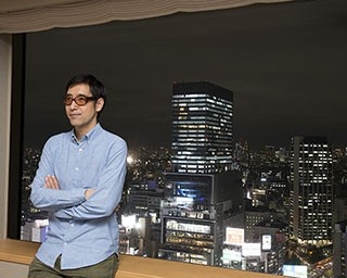 小宮山雄飛が渋谷で“地元”ホテルステイ体験!?