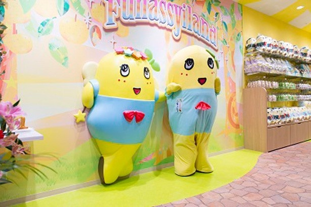 ふなっしーと一緒に写真を撮れるスポットもある