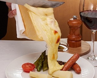 とろ～りチーズのラクレットを箱根のホテルランチで