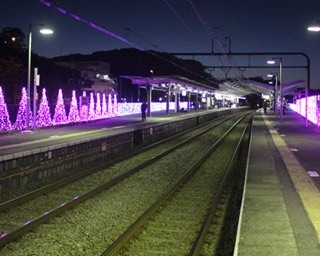 駅構内を4万球が彩る！よみうりランド駅で初イルミ