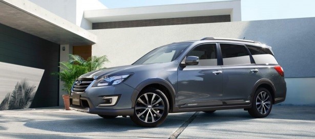 CROSSOVER 7の特別仕様車「CROSSOVER 7 Modern Style」(275万4000円)