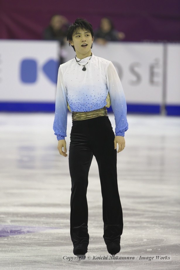 ようやく緊張感から解放された。自然と笑みがこぼれる羽生結弦