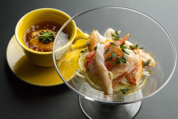 旬の食材を贅沢に使った「月替わりのコース」(7344円※別途サービス料)の前菜