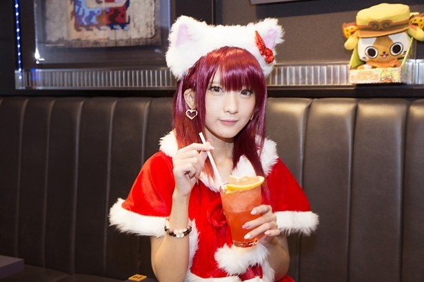 【写真を見る】火将ロシエルがキュートなコスプレ姿でニコ生を盛り上げる！