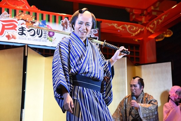 おなじみの人情喜劇の上演も楽しめる