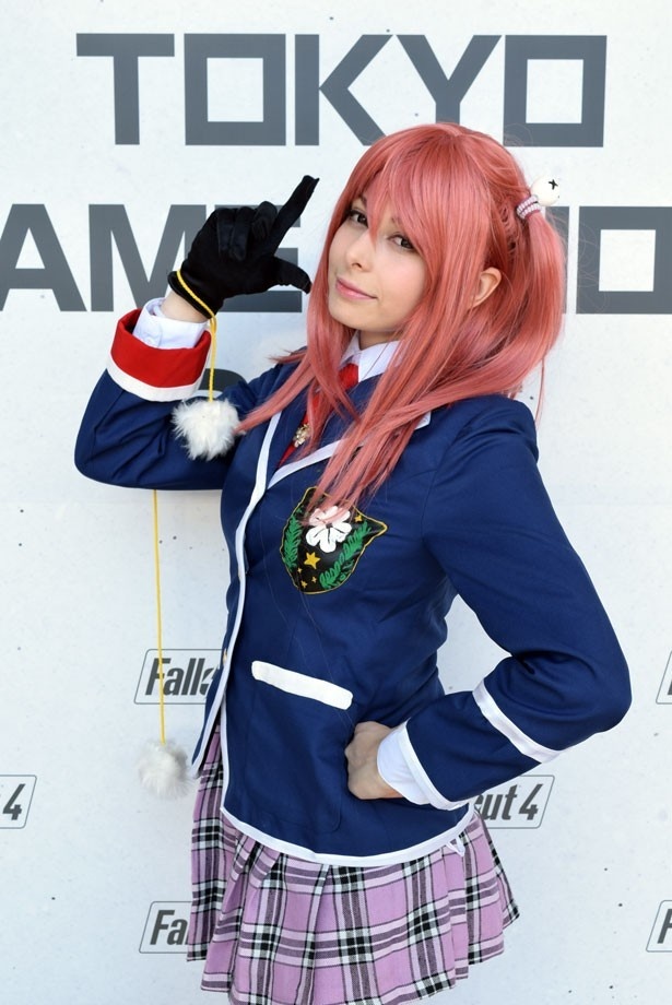 こちらは東京ゲームショウ参加時のコスプレ衣装