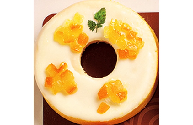 ホワイトチョコ＋オレンジピールの“デコ・バウム” 【ほか“進化系バウム”のラインナップ】
