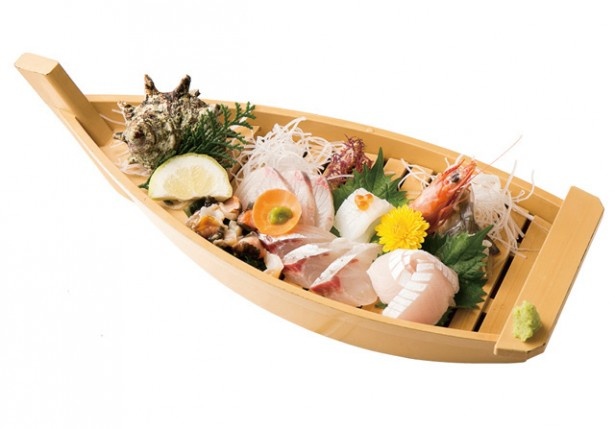 獲れたての海の幸がたっぷりのった「刺身定食」(2150円)も「浜幸家」のおすすめ