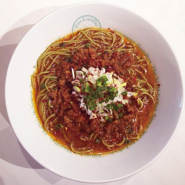 【写真を見る】麺屋 六感堂は担担麺の特別バージョンが登場する予定