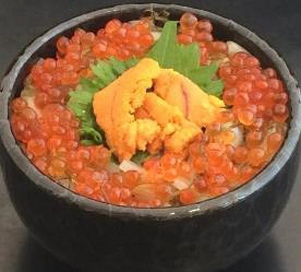 「ふるさと祭り東京2016」スペシャルプロデューサーの小倉智昭も絶賛の「函館朝市漁り火がごめ丼」