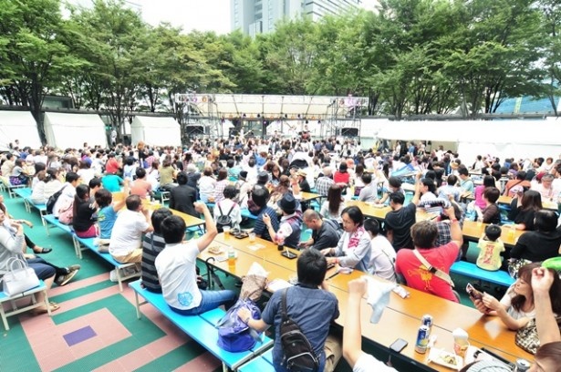 9月にさいたまスーパーアリーナで開催された「肉Rockフェス2015」が盛況となり、今後の進化にも期待が高まっている