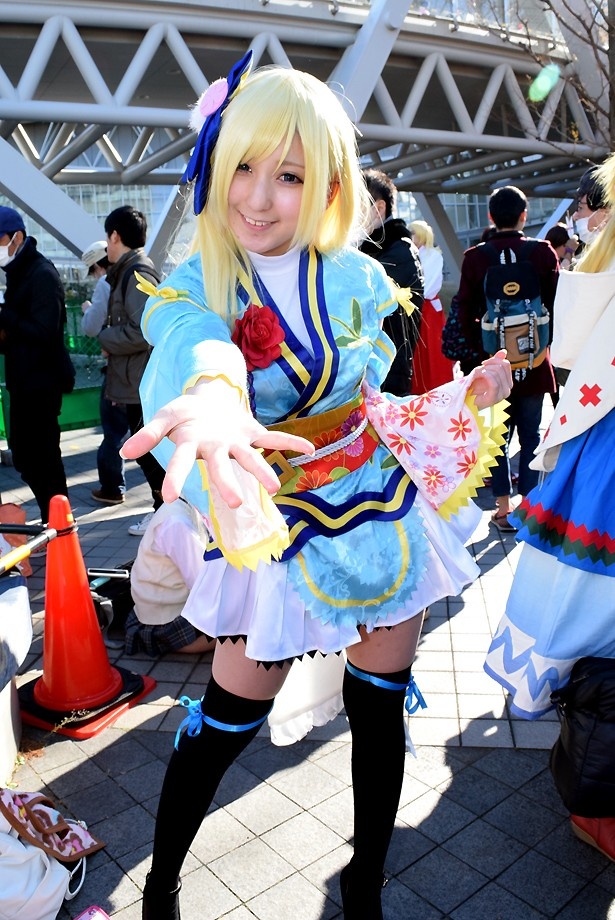 絢瀬絵里に扮するぽいめろさん