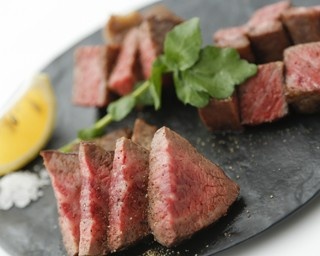 恵比寿に肉のプロが厳選する“肉バル”がオープン！