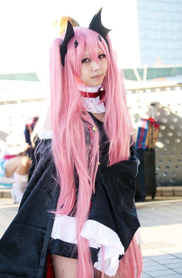 【写真を見る】会場で見つけたハイレベルなコスプレイヤーたち！