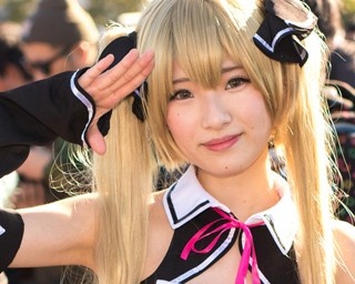コスプレ美女も多数！コミケ2015初日の動員数15万人