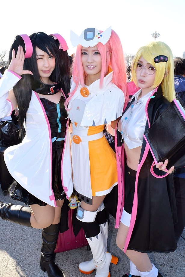 コスプレイヤー＝ひだりより、猫羅ゆうさん、NRK the Hedgehogさん、もころすさん