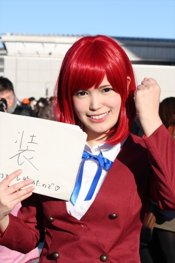 【写真を見る】美人レイヤー続々登場！ こちらはコスプレを始めたことから「装」の字を書いたレイヤー