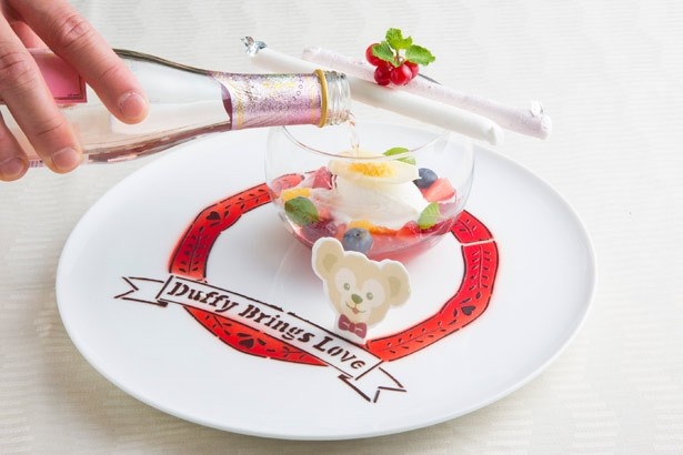 ノンアルコールのスパークリングワインをかけて、爽やかなハーモニーを楽しもう