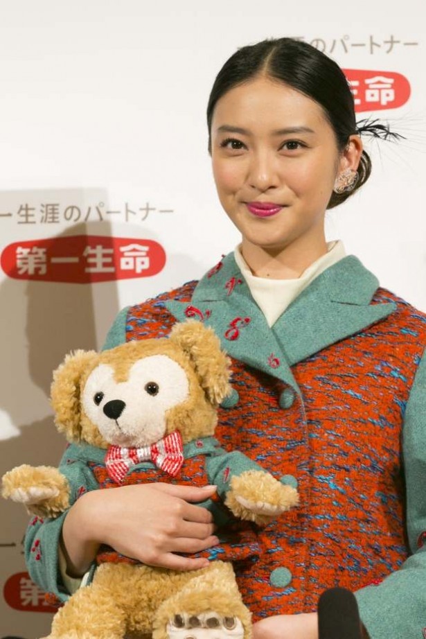 2012年にグリーティングに参加したときのことを振り返り、「緊張して、ミッキーマウスやミニーマウスに圧倒されていました」と武井