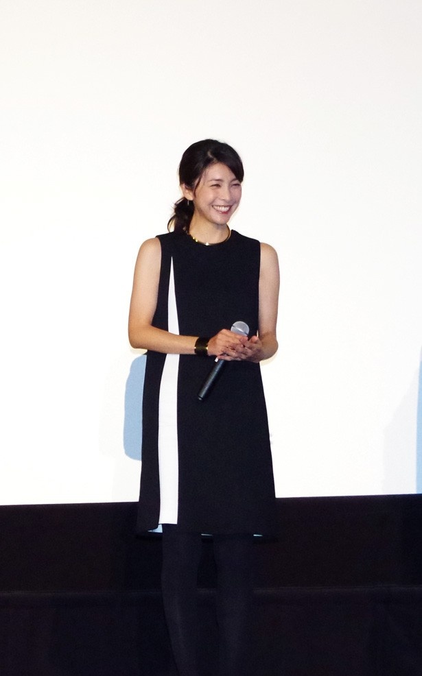 「小説家・私」役の竹内結子
