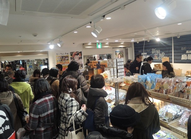 長崎県内の市と町が、入れ替わりでご当地グルメを販売