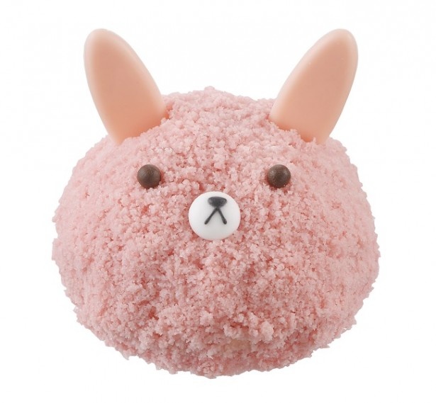 イチゴ風味スポンジクラムでモコモコ感を出した「こうさぎのケーキ」(518円)