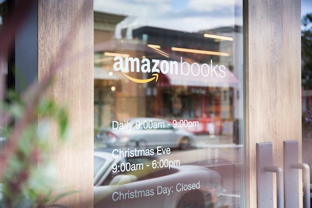 「Amazon Books」は、クリスマスの日を除き年中無休