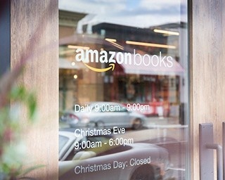 米シアトル「Amazon Books」で体験するリアル書店の未来形