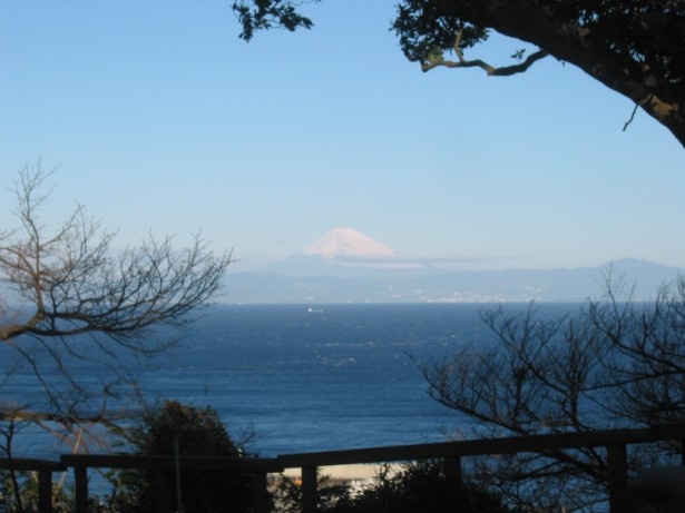 港の見える丘からは富士山の絶景が