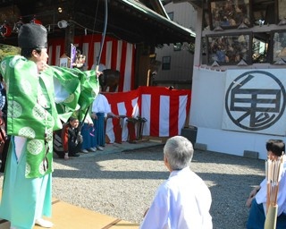 オビシャで鬼退治！赤羽の「白酒祭」が今年も開催