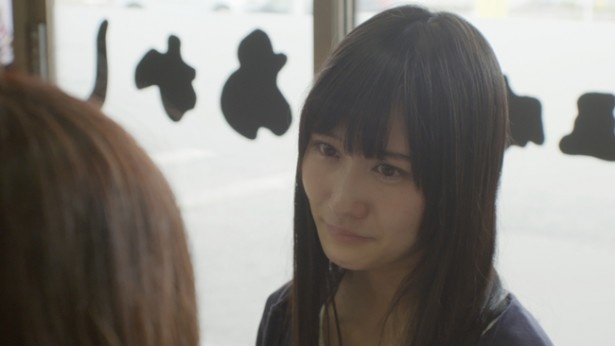 NMB48の次世代エースと言われる矢倉楓子の家族も登場(『道頓堀よ、泣かせてくれ! DOCUMENTARY of NMB48』)
