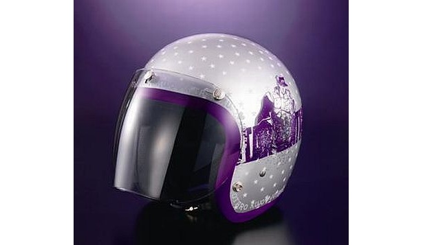 時は動き出すッ！「ジョジョ」モチーフのバイクヘルメットとは