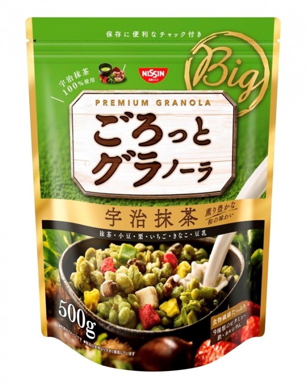 それぞれ500gのBIGサイズも用意！写真は新登場の「ごろっとグラノーラ 宇治抹茶」(希望小売価格・税抜670円)