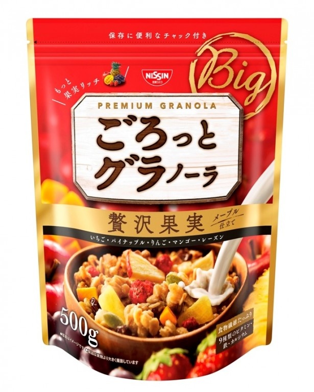 「ごろっとグラノーラ 贅沢果実」(希望小売価格・税抜670円)はファミリーの朝食にもぴったりなBIGサイズ