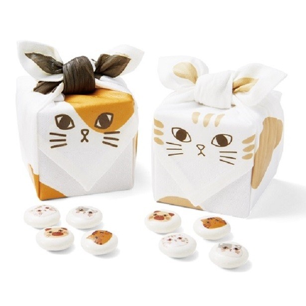 フェリシモ猫部の実用的でうれしい手ぬぐい付き「ねこチョコ ミニ手ぬぐい」(税抜1997円)