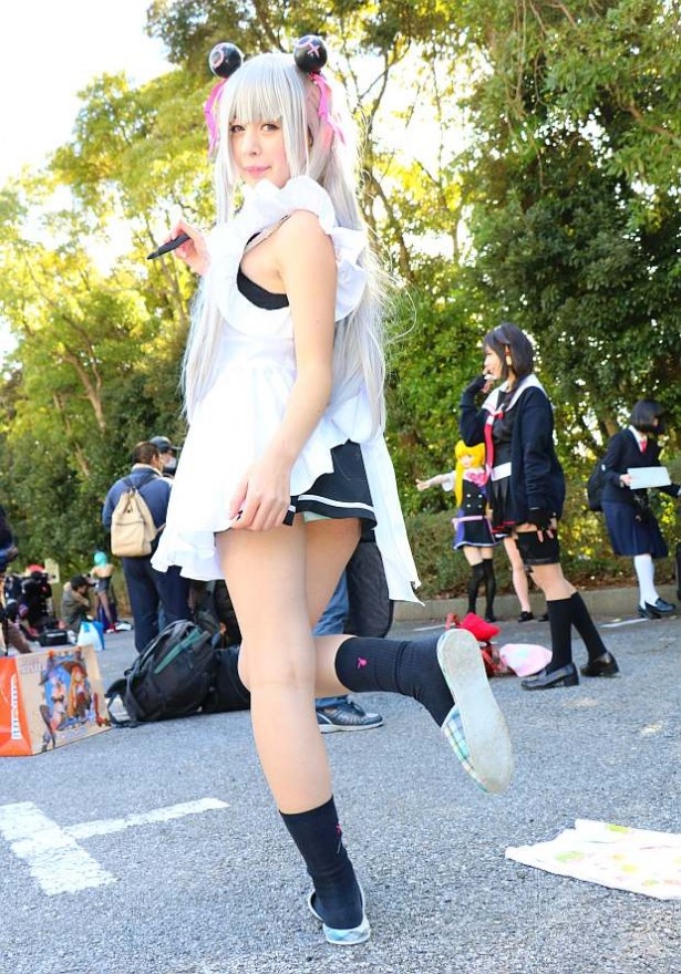 コスプレイヤー=しろ