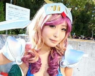 露出コスプレに仰天！真冬のワンフェス開催