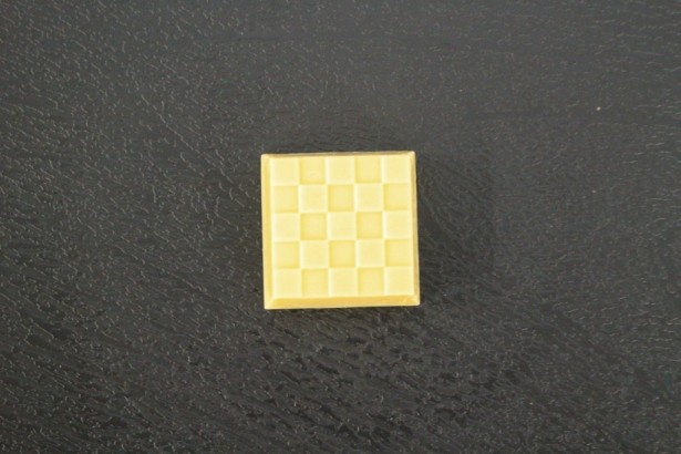 「チロル」と「窯出しとろけるプリン」は2011年から毎年この時期にコラボ商品を展開している